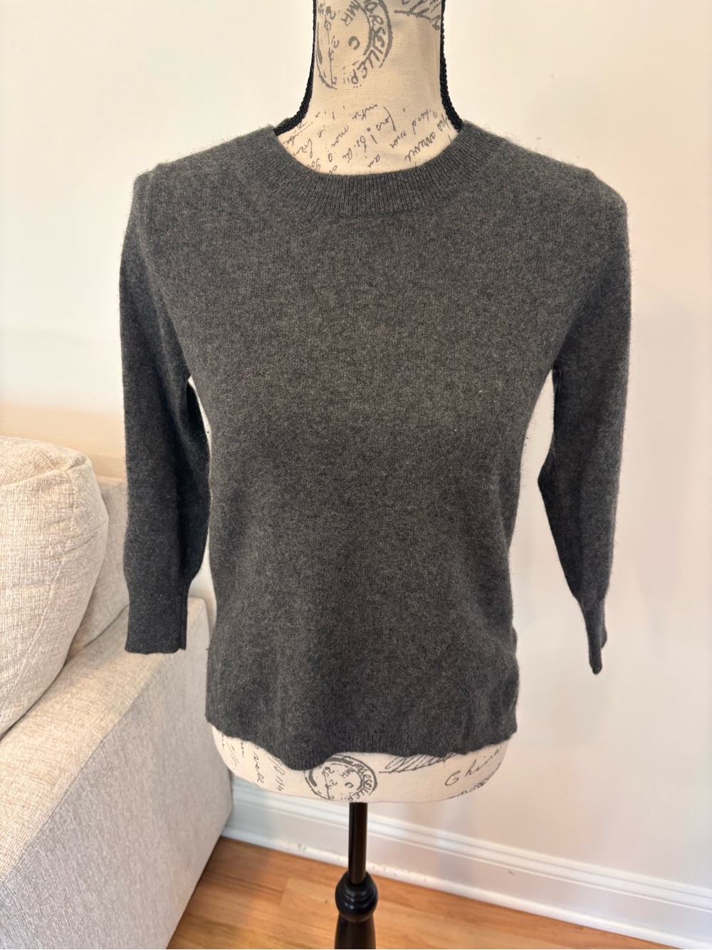 J.Crew gray 100% cashmere sweater size small